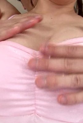 (माकी कोइज़ुमी) दो लंड एक बड़े स्तन वाली सुंदरी को चोदते हैं (21p)