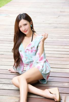 खूबसूरत मॉडल झाओ युन, गोरी त्वचा, सुंदर स्तन, पतले पैर, आउटडोर सेक्सी फोटो (43P)