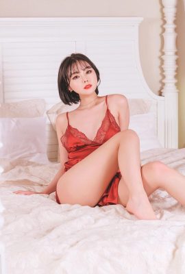 [Yuna] कोरियाई लड़की बिना कुछ छिपाए अच्छे फिगर के साथ अपने आकर्षक स्तन और हॉट बट दिखाती है (37P)