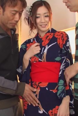 युकाता नादेशिको अपनी ढीली त्वचा को लात मार रही है – काओरी माएदा (115p)