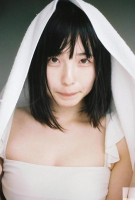 (こまめ) खूबसूरत लड़की की बर्फ़-सफ़ेद कोमल त्वचा आपको उसे खाने के लिए मजबूर कर देती है (4P)