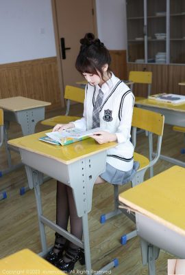 नवागंतुक बाई शियाओक्सियाओ सेक्सी सफेद स्कूल लड़की वर्दी सेक्सी हल्के अंडरवियर (88p)