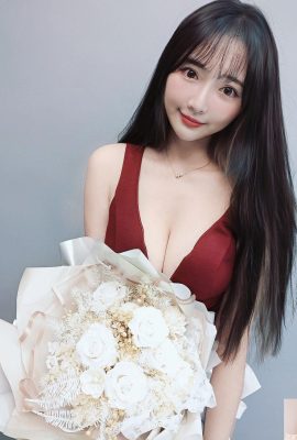 युवा गोरी लड़की “मीता यिंगचेन” के सुंदर स्तन और मुस्कान लोगों को मंत्रमुग्ध कर देती है (10P)