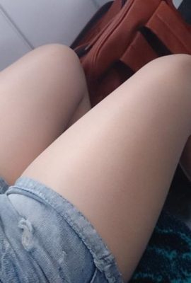 यह सुंदर लड़कियों (16p) के साथ बैठने में सक्षम होने के लिए बहुत अच्छा है