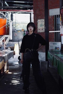 “Yin yuxin_yu_sing” एक परी जैसी मुस्कान लोगों को जीवन शक्ति से भरा (10p) देता है