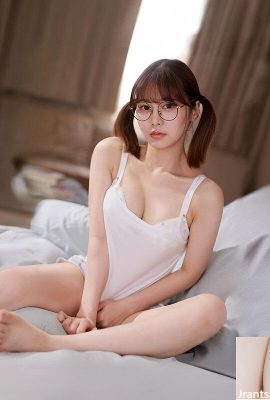 OO Miyu: जब वह अपने माता -पिता के घर लौटती है, तो वह अपने सादे पूर्व सहपाठी से फिर से मिलती है … उसके बड़े, अनदेखी स्तन बहुत कामुक हैं … (27p)