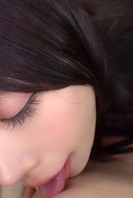 ओजाकी एरिका: एक अफवाह वाली महिला जो उससे मिलती है, एक दैनिक जीवन जहां पुरुषों को अत्यधिक मोहक हैंडजॉब्स और मुखमैथुन द्वारा गड़बड़ किया जाता है … (21 पी)