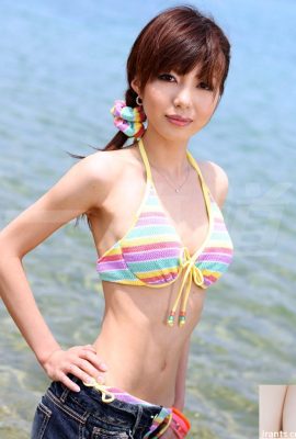 Sakurako: Gravure Idol Vol.057 मैंने पहली बार समुद्र तट पर सेक्स किया था (13p)