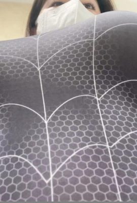 एक बच्ची वाली लड़की-स्पाइडर-वुमन (49 पी)