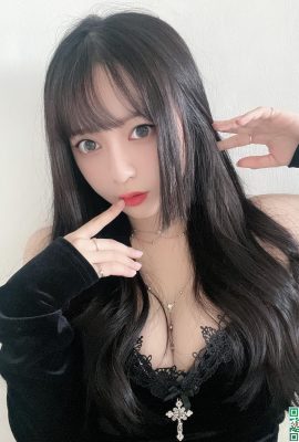 Xiaolu की सेक्सी और मसालेदार तस्वीर बहुत मसालेदार है! (२१ पी)