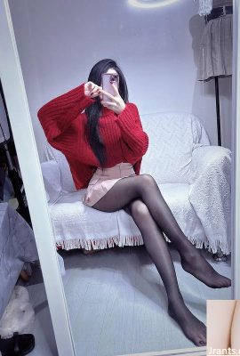 आकर्षक “हिरण और हिरण पहना जाता है” आकर्षण (10p) से भरा है