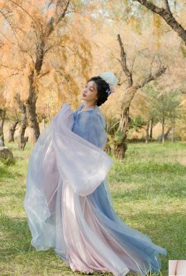 शरद ऋतु जेनी (24p) के साथ प्यार में पड़ जाता है