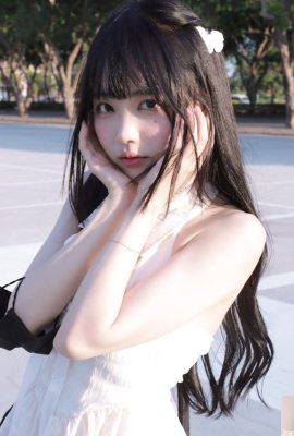 स्वभाव की जानेमन “झाओ टूटू” में एक ताजा चेहरा और एक मुस्कान है जो एक प्राकृतिक सुंदरता (10p) को छोड़ देती है