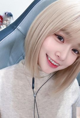 बिग ब्रेस्टेड ब्यूटी “नीउ नीयू गर्ल” सुपर जाइंट हाफ-बॉल स्टर्ड टॉप (10p)