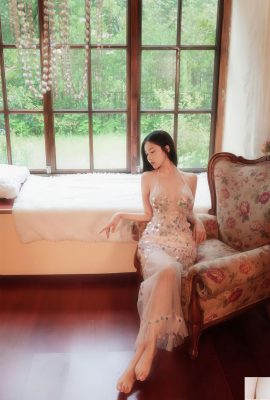 (नेशनल मॉडल ह्यूमन बॉडी) Nnian”सेक्विन ट्रांसपेरेंट ड्रेस” (57 पी)