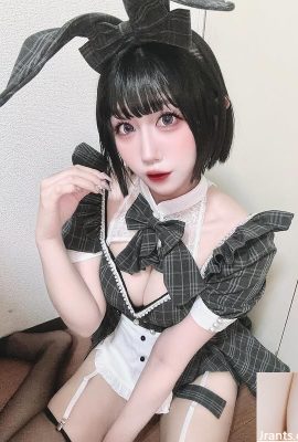 “मारिको” मुस्कान इतनी प्यारी हो सकती है! (११ पी)