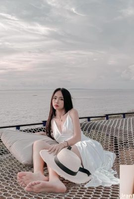 सेक्सी और क्यूट गर्ल “मून” लोगों को इतना गुस्सा महसूस करता है (10p)