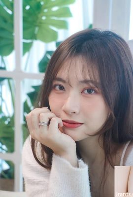 सुंदर लड़की “लिन yuxuan” उसके शरीर में एकदम सही है (10p)