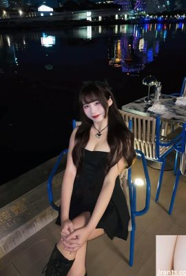 बिजली की आंखों के साथ सुंदर लड़की “शांत सीखना” सांस-पकड़े सौंदर्य (10p)