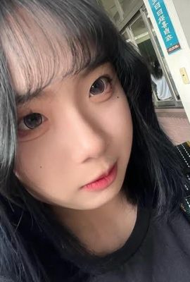 सेक्सी स्टनर “आइस ब्लूबेरी जेली” आकर्षण (10p) से भरा है