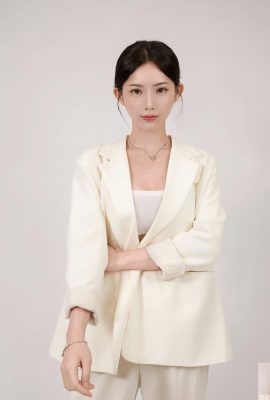 “हेडी दाई” सुंदर सुंदरता स्पष्ट और कोमल त्वचा दिखाती है (10पी)