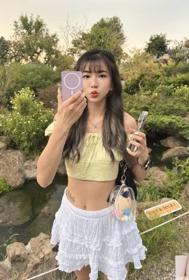 ग्लैमरस हॉट मॉडल “जिउजिउ” की आंखें गहरी और आकर्षक फिगर वाली हैं (10P)