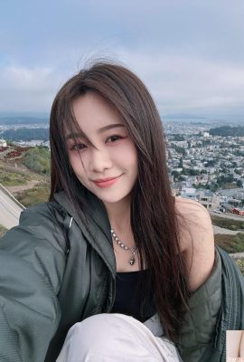 दर्पण में “तान्या रुओतोंग” का खूबसूरत चेहरा बहुत ही उमस भरा और प्यार से भरा है (10P)