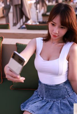 “सिसी” की बड़ी आंखें, प्यारी मुस्कान और वास्तव में अच्छा फिगर है (10पी)