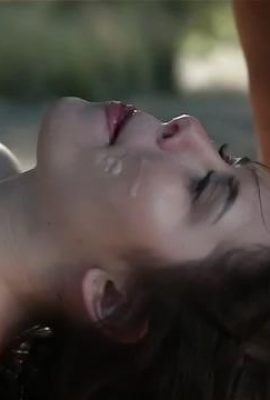 युगल डेट पर गया, पार्क की बेंच पर दो बार चुदाई की, मुख-मैथुन किया (33P)