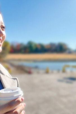 मिकू अरिमा व्हाइट कम निगल फ़ाइल 003 घर पर रहने वाली सेक्सी ऑफिस महिला, जिसे धोखा दिया गया था, उसने इसे अपने प्रेमी को दिखाया… (18पी)